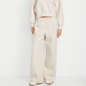 Old Navy High Waisted Bounce Fleece Wide Leg Sweatpants in Oatmeal Heather